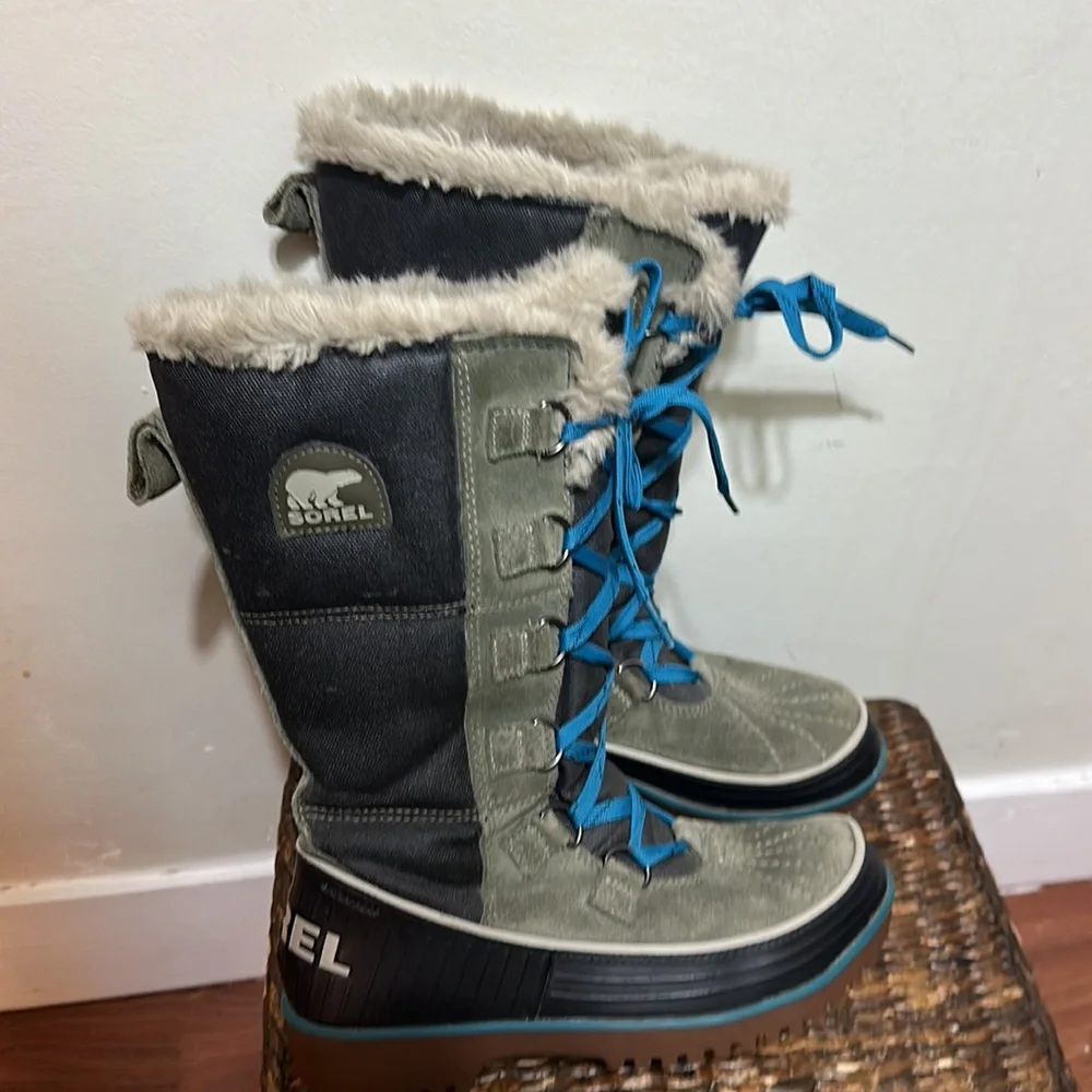 SOREL Suede Tivoli II Hiking Boots - Picture 4 of 10